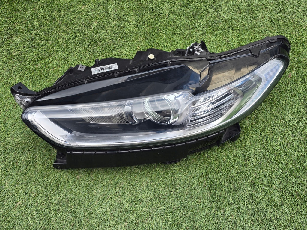 Frontscheinwerfer Ford Mondeo DS7313W030AE Links Scheinwerfer Headlight SCH4637075124aq