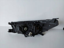 Laden Sie das Bild in den Galerie-Viewer, Frontscheinwerfer Toyota Hilux 0K-56 LED Rechts Scheinwerfer Headlight SCH8168966204go
