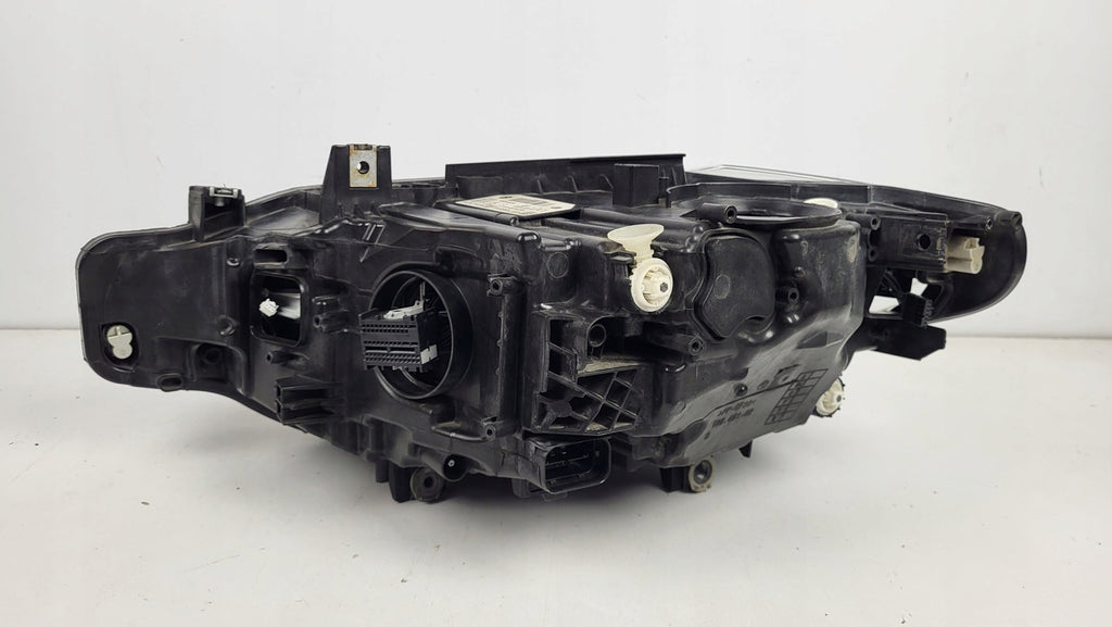 Frontscheinwerfer BMW 3 F30 F31 7471312-01 LED Rechts Scheinwerfer Headlight SCH8150049226pe