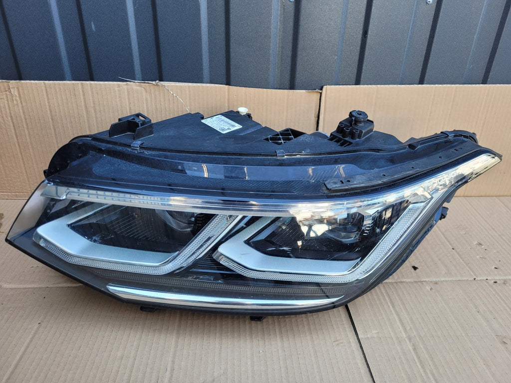 Frontscheinwerfer VW Tiguan 5NB941081C 5NB941082C Full LED Links Headlight