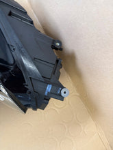 Laden Sie das Bild in den Galerie-Viewer, Frontscheinwerfer VW Golf I 5G1941043E Links Scheinwerfer Headlight SCH7278827801pp