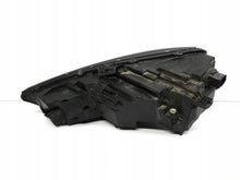 Laden Sie das Bild in den Galerie-Viewer, Frontscheinwerfer Audi A4 B9 8W0941034D Rechts Scheinwerfer Headlight