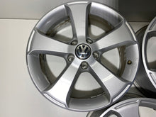 Laden Sie das Bild in den Galerie-Viewer, 4x Alufelge 17 Zoll 6.5" 5x112 39ET Glanz Silber 1K8071497 VW Scirocco Rim Wheel FEL7071217352ai