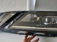 Load image into Gallery viewer, Frontscheinwerfer Skoda Octavia III 5E1941015D Full LED Links Headlight SCH6949610226nc