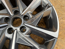 Load image into Gallery viewer, 1x Alufelge 17 Zoll 7.0&quot; 5x114.3 53ET 52910-G4700 Hyundai Rim Wheel