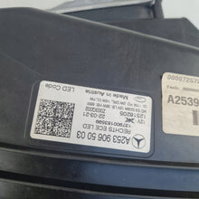 Load image into Gallery viewer, Frontscheinwerfer Mercedes-Benz Glc X253 A2539065003 Rechts Headlight SCH1293159575wl