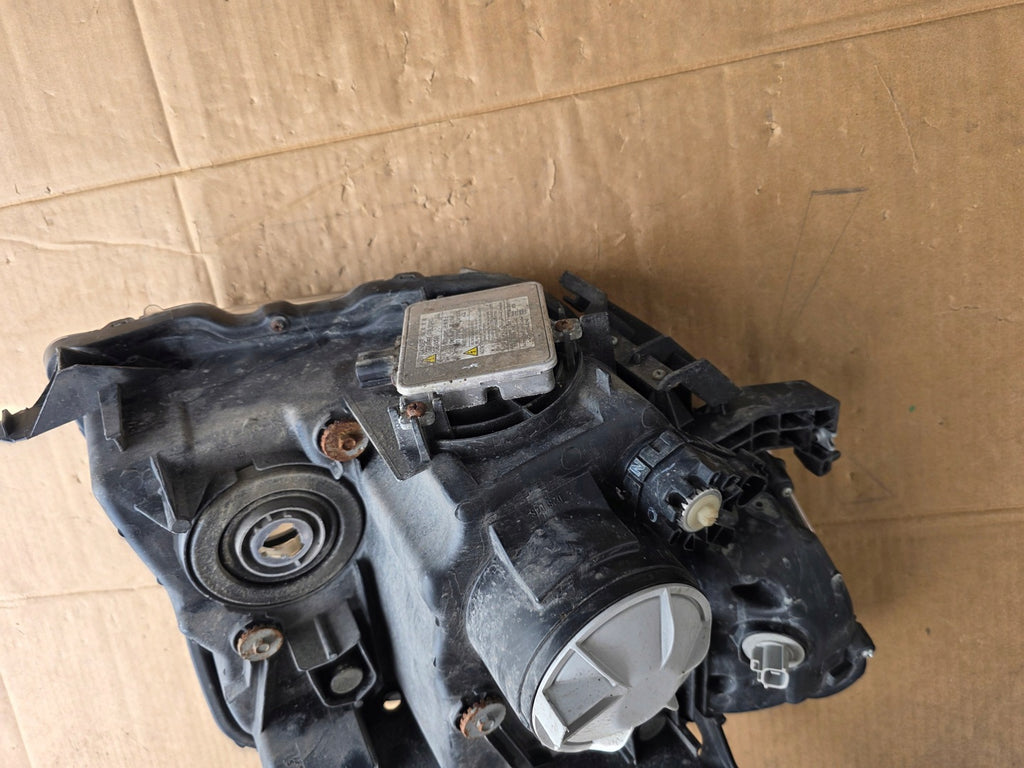 Frontscheinwerfer Mitsubishi Pajero I 100-67018 Xenon Rechts oder Links