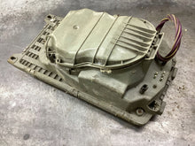 Laden Sie das Bild in den Galerie-Viewer, Frontscheinwerfer Mercedes-Benz W123 127104 Links Scheinwerfer Headlight SCH2629548590ab