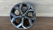 Load image into Gallery viewer, 1x Alufelge 17 Zoll 7.0&quot; 5x114.3 53ET 52910-J7400 Kia Rim Wheel