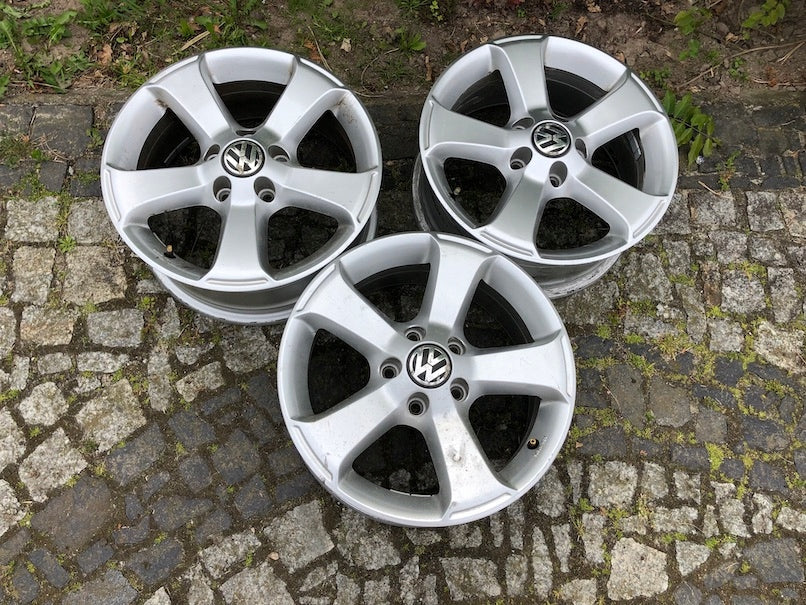 1x Alufelge 16 Zoll 6.5" 5x112 3C1071496C VW Passat Rim Wheel