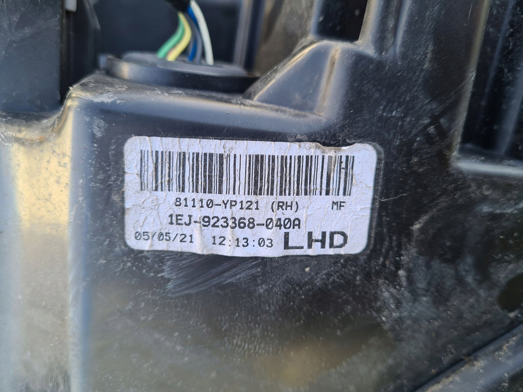 Frontscheinwerfer Toyota Hilux VIII 81110HY121 1EJ923368040A Full LED Rechts SCH3134650639ce