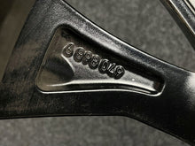 Laden Sie das Bild in den Galerie-Viewer, 1x Alufelge 18 Zoll 7.0" 5x112 54ET Glanz Schwarz 6898049 Mini F57 F56 F55 FEL5326897961ml