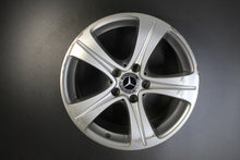 Load image into Gallery viewer, 4x Alufelge 17 Zoll 7.5" 5x112 40ET Glanz Silber A2134011200 Mercedes-Benz W213 FEL6202653600of