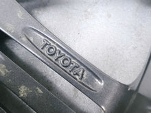Load image into Gallery viewer, 1x Alufelge 17 Zoll 7.0" 5x114.3 50ET Glanz Grau PZ406-E067G Toyota Corolla FEL4342754198we