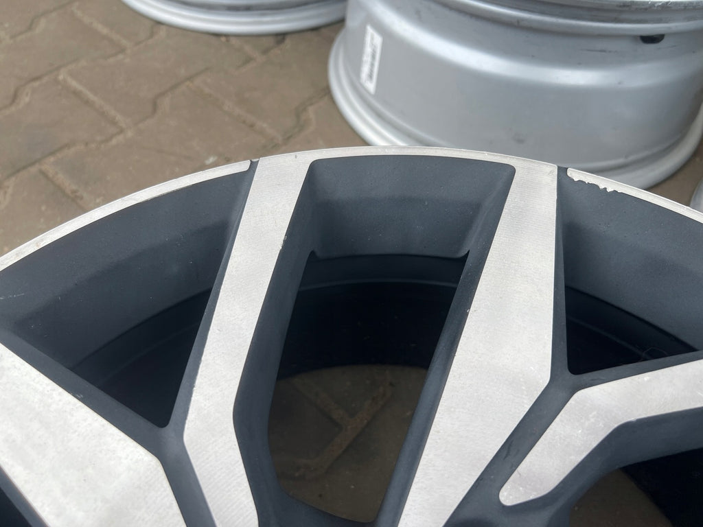 1x Alufelge 18 Zoll 7.5" 5x108 45ET Glanz Silber 32209776 Volvo S60 V60