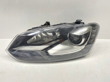 Laden Sie das Bild in den Galerie-Viewer, Frontscheinwerfer VW Polo 6r1 6R1941031C Xenon Links Scheinwerfer Headlight SCH8440849944sz