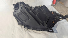 Laden Sie das Bild in den Galerie-Viewer, Frontscheinwerfer Skoda Kamiq 658941015B 00020104011377706 Links Headlight SCH6070173799lb