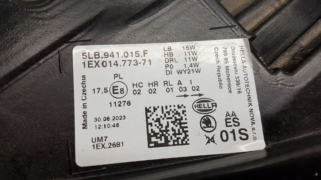 Frontscheinwerfer Skoda Enyaq 5LB941015F Full LED Links Scheinwerfer Headlight