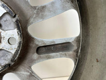 Laden Sie das Bild in den Galerie-Viewer, 1x Alufelge 17 Zoll 9965296570 Mazda 3 5 Rim Wheel FEL8828000033ag