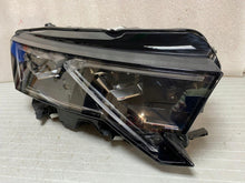 Laden Sie das Bild in den Galerie-Viewer, Frontscheinwerfer Skoda Octavia IV 5E4941036 Full LED Rechts Headlight SCH4801718122ku