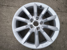 Laden Sie das Bild in den Galerie-Viewer, 4x Alufelge 17 Zoll 7.0" 5x112 43ET 8U0601025S Audi Q3 Rim Wheel FEL9495335965uw