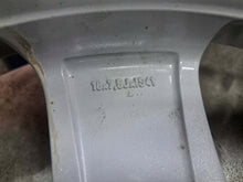 Load image into Gallery viewer, 1x Alufelge 18 Zoll 7.5" 5x115 41ET Silber 13312747 Chevrolet Cruze Insignia FEL7932061477nf