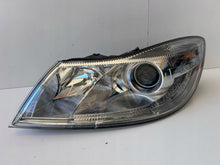 Laden Sie das Bild in den Galerie-Viewer, Frontscheinwerfer Skoda Octavia II 1Z1941015F Links Scheinwerfer Headlight SCH4696673665sl