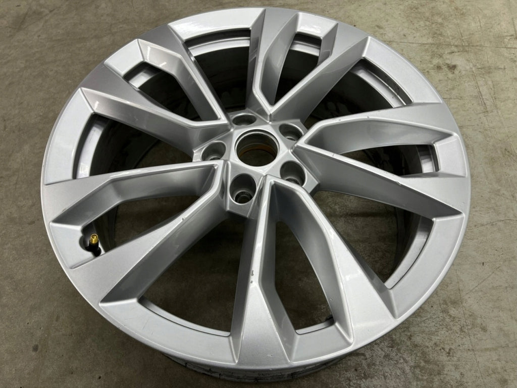 1x Alufelge 19 Zoll 7.0" 5x112 43ET Glanz 565601025 Mg Kodiaq Rim Wheel FEL1987360045gv