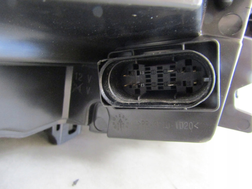 Frontscheinwerfer Mercedes-Benz X156 A1569066900 LED Rechts oder Links SCH6719822243az