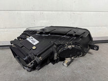 Load image into Gallery viewer, Frontscheinwerfer VW Passat 3C0941751 Xenon Links Scheinwerfer Headlight SCH3113794824zm