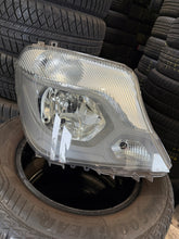 Laden Sie das Bild in den Galerie-Viewer, Frontscheinwerfer Mercedes-Benz Sprinter 1ED01103012 Rechts Headlight SCH5448363125uv