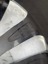 Laden Sie das Bild in den Galerie-Viewer, 1x Alufelge 19 Zoll 7.0&quot; 5x114.3 32ET 403004862R Renault Rim Wheel