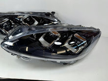 Laden Sie das Bild in den Galerie-Viewer, Frontscheinwerfer Ford Kuga LV4B-13E017-AN LV4B-13E016-AN Ein Satz Headlight SCH2811775437ec
