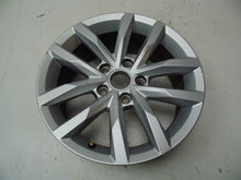 Laden Sie das Bild in den Galerie-Viewer, 1x Alufelge 16 Zoll 6.5" 5x112 41ET Glanz Silber 3G0601025 VW Passat B8 FEL3948170074fe