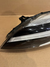 Laden Sie das Bild in den Galerie-Viewer, Frontscheinwerfer Volvo V40 31420447 LED Links Scheinwerfer Headlight SCH9735566257kv