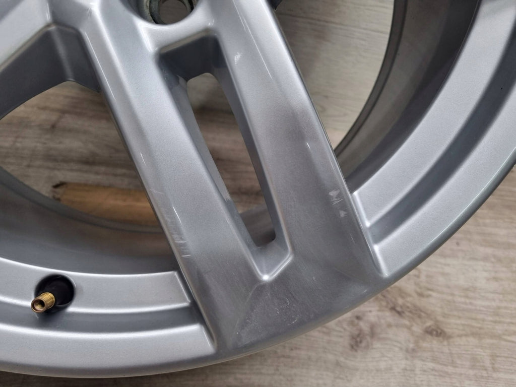 1x Alufelge 17 Zoll 7.0" 5x112 42ET Glanz Silber 8W0601025P Audi A4 Rim Wheel FEL8353068231fi