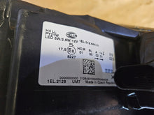 Laden Sie das Bild in den Galerie-Viewer, Frontscheinwerfer VW Van 2236181 5702961H Links Scheinwerfer Headlight