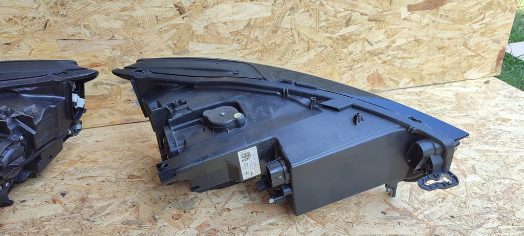 Frontscheinwerfer Seat Tarraco 5FJ941008H 5FJ941007H LED Rechts oder Links