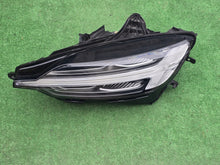 Laden Sie das Bild in den Galerie-Viewer, Frontscheinwerfer Volvo S60 V60 32338012 Links Scheinwerfer Headlight SCH8172051267gd