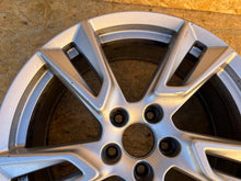 Laden Sie das Bild in den Galerie-Viewer, 1x Alufelge 18 Zoll 7.5&quot; 5x108 50,5ET 31362866 Volvo Xc60 Ii Rim Wheel
