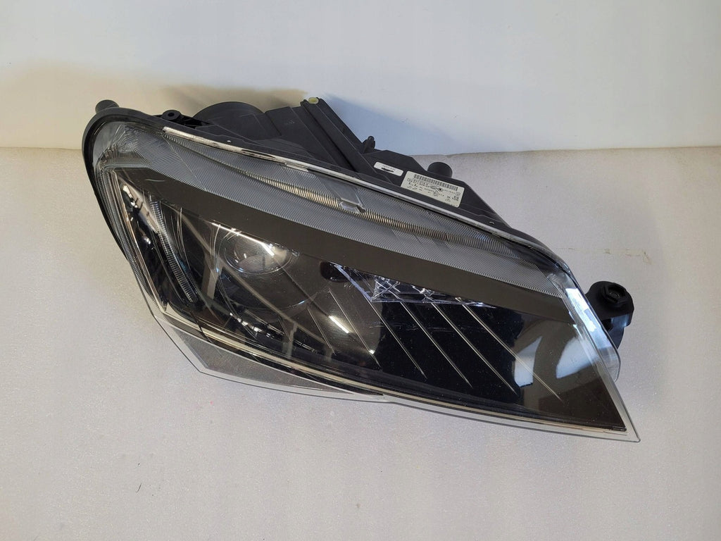 Frontscheinwerfer Skoda Superb III 3V1941016A LED Rechts Scheinwerfer Headlight