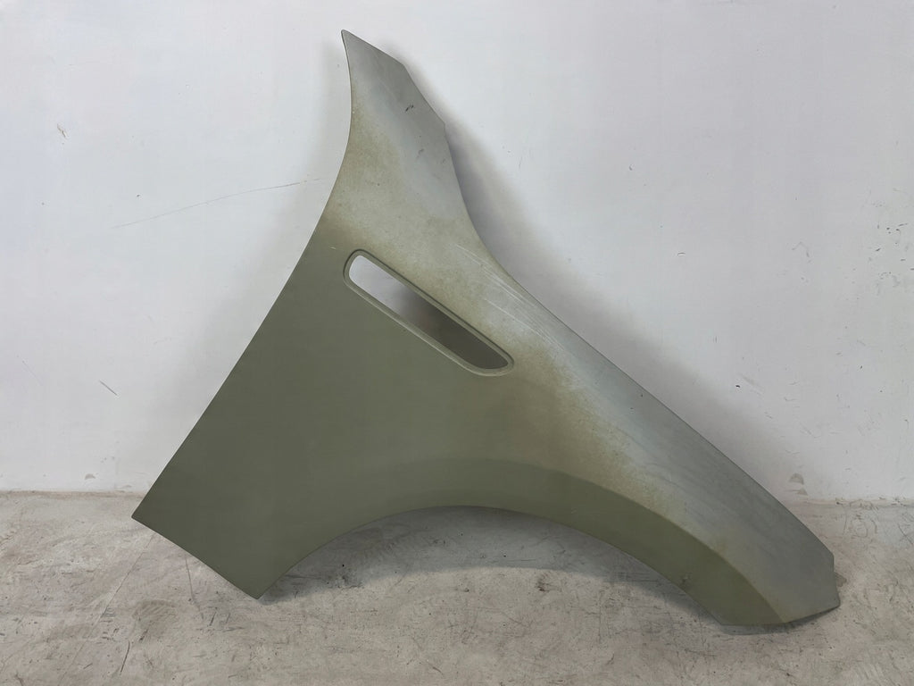 Kotflügel Mercedes-Benz Eqc Vorne Rechts Zum Streichen