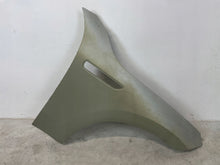 Laden Sie das Bild in den Galerie-Viewer, Kotflügel Mercedes-Benz Eqc Vorne Rechts Zum Streichen
