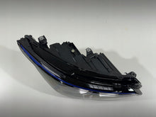 Laden Sie das Bild in den Galerie-Viewer, Frontscheinwerfer VW Golf VIII 5H1941114 LED Rechts Scheinwerfer Headlight SCH1834067333mr