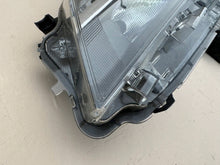 Load image into Gallery viewer, Frontscheinwerfer Toyota Yaris Links Scheinwerfer Headlight