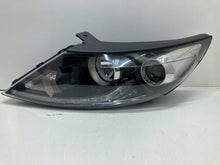 Load image into Gallery viewer, Frontscheinwerfer Kia Sportage 921013U250 Links Scheinwerfer Headlight SCH5524915597xr