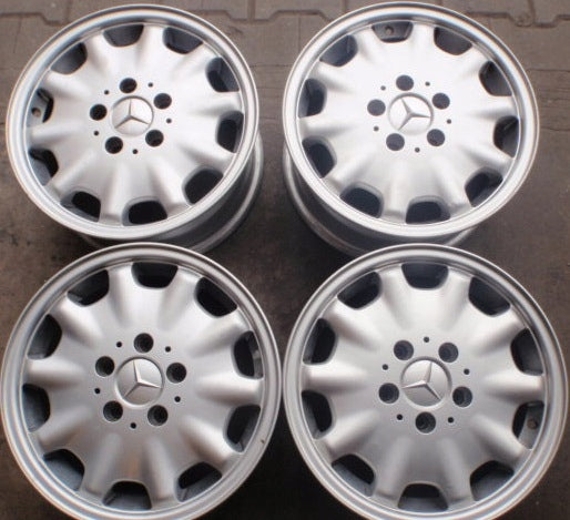 4x Alufelge 15 Zoll 7.0" 5x112 37ET Glanz Silber 2104010102 Mercedes-Benz