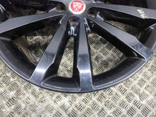 Laden Sie das Bild in den Galerie-Viewer, 1x Alufelge 20 Zoll 5x108 HK9M1007GA Jaguar F-Pace Rim Wheel FEL4420560271dx
