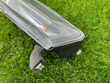 Load image into Gallery viewer, Frontscheinwerfer Dacia Spring 266052417R 266008993R LED Rechts oder Links