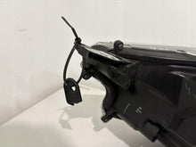 Load image into Gallery viewer, Frontscheinwerfer Toyota Yaris LED Rechts Scheinwerfer Headlight